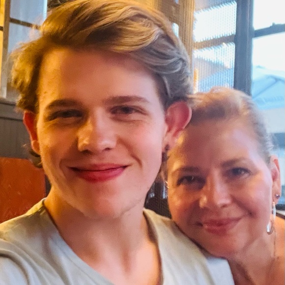 Meet your Posher, Julie - Picture 7 of 14